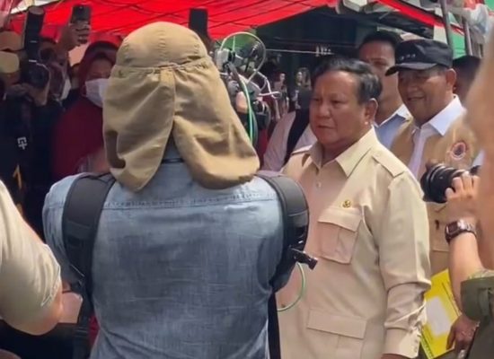 Presiden Prabowo Tinjau Langsung Posko Banjir di Langkat, Tegaskan Negara Hadir untuk Rakyat