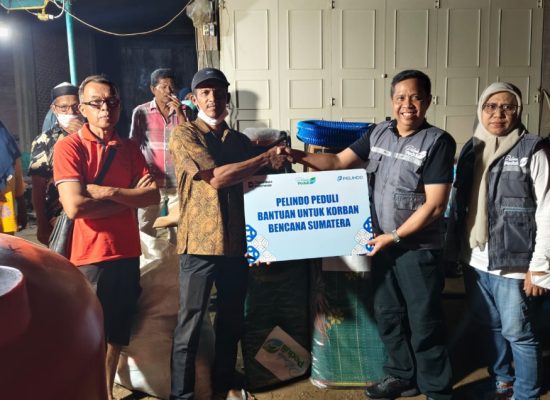 Pelindo Regional 1 Salurkan Bantuan Kemanusiaan bagi Warga Terdampak Bencana di Aceh