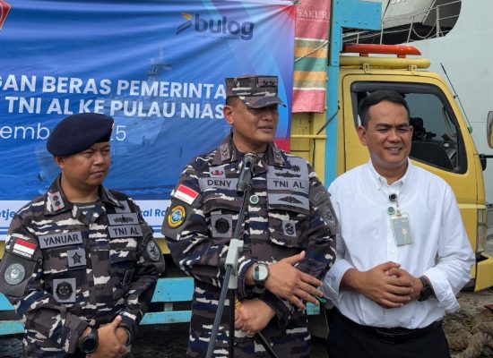 Sinergi Pelindo, Bulog, dan TNI Kirim Cadangan Beras Pemerintah ke Pulau Nias