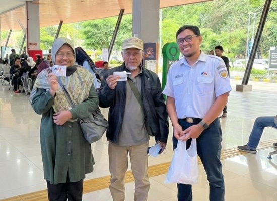 KAI Wisata Hadirkan Program Apresiasi e-Porter, Bagikan Merchandise Eksklusif Selama Nataru 2025/2026