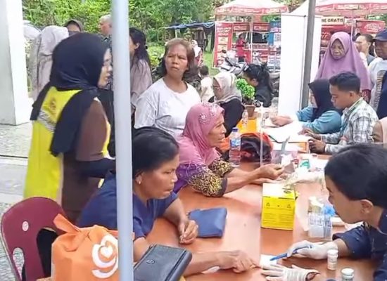 Klinik Pratama Amanda Lasdi Gelar Cek Kesehatan dan Makan Gratis, Wujud Kepedulian bagi Korban Banjir di Medan Deli