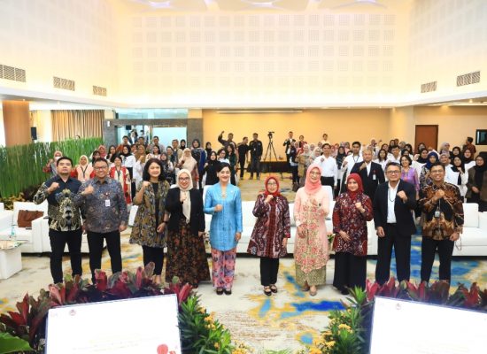 OJK Dorong Literasi Keuangan Perempuan untuk Perkuat Kesejahteraan Keluarga