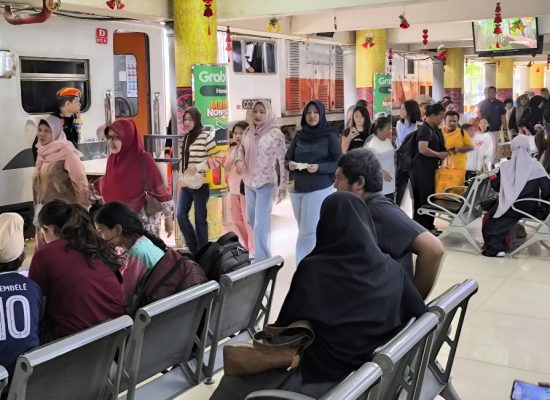 Tiket Kereta Api Libur Tahun Baru 2026 di Sumut Kian Menipis, Tersisa 14.613 Kursi