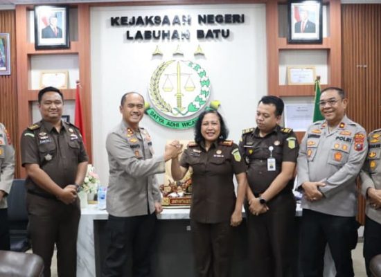 Kapolres Labuhanbatu Kunjungi Kejari, Perkuat Sinergi Penegakan Hukum