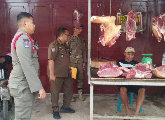 Warga Minta Wali Kota Medan Tertibkan Lapak Penjual Daging Babi di Sejumlah Jalan