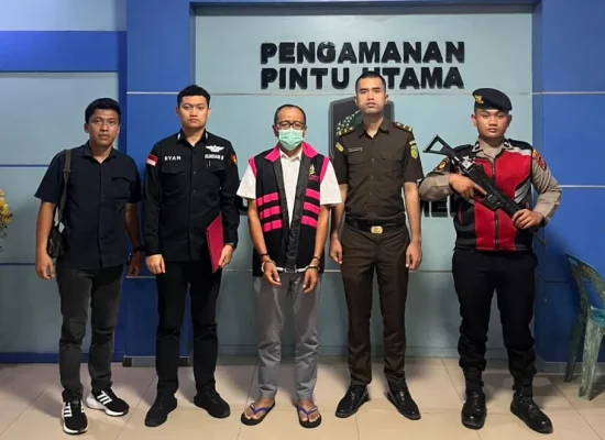 Kejari Karo Tahan Mantan Kepala BPHL Sumut Terkait Korupsi Izin Penebangan Kayu di Kawasan Agropolitan Siosar