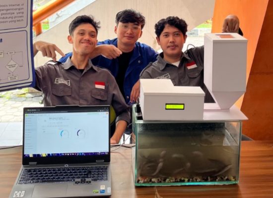 Mahasiswa Universitas Pertamina Kembangkan Smart Feeding System IoT untuk Budidaya Ikan Lele