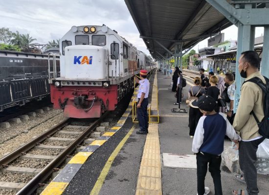 Lonjakan Penumpang Kereta Api di Sumut pada Akhir Libur Isra Mikraj, KAI Layani 30.970 Penumpang