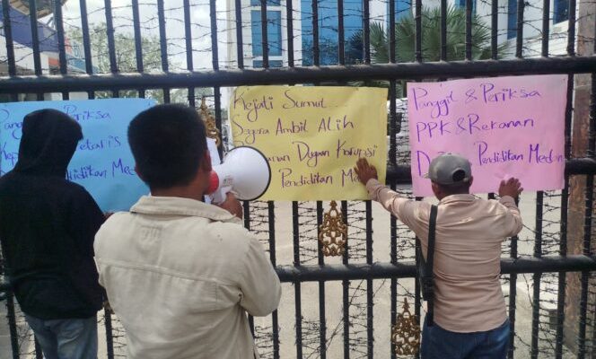 Mahasiswa Desak Kejati Sumut Ambil Alih Kasus Dugaan Korupsi Perlengkapan Sekolah SMP di Medan