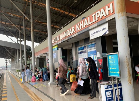 Semakin Diminati, Stasiun Bandar Khalipah Layani Integrasi Kereta Api hingga Bus Listrik
