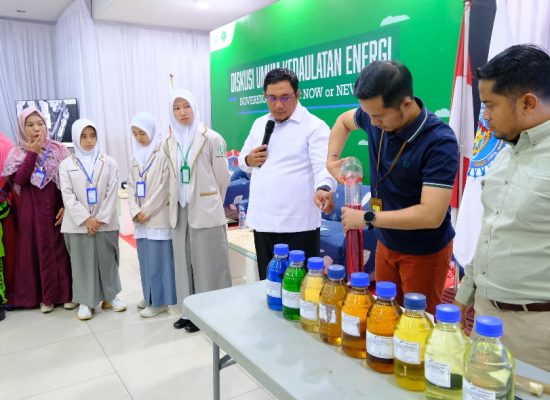 Siswi Pesantren Darularafah Raya Kunjungi PT Pertamina Patra Niaga FT Medan, Belajar Distribusi BBM