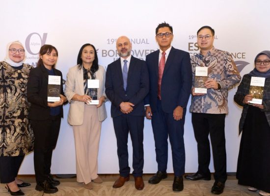 PT Pegadaian Raih Dua Penghargaan Bergengsi di Singapura