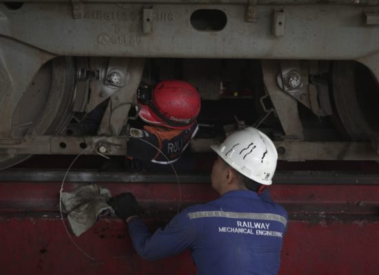 KAI Divre I Sumatera Utara Siagakan 31 Lokomotif dan 73 Kereta untuk Angkutan Lebaran 2026