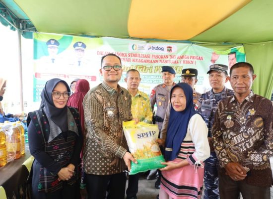 Wakil Wali Kota Tinjau Gerakan Pangan Murah Jelang Ramadan 2026, Warga Antusias Serbu Bahan Pokok