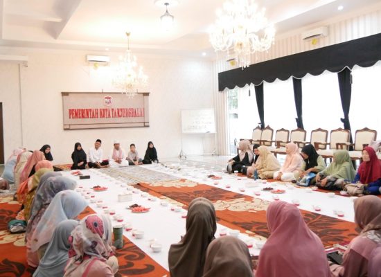 Wali Kota Tanjungbalai Buka Puasa Bersama TP-PKK, Pererat Silaturahmi dan Sinergi Pembangunan