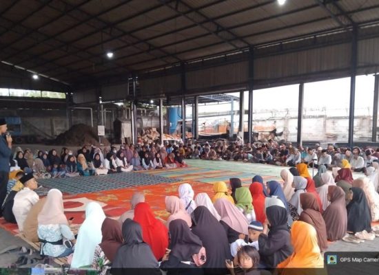 Jelang Idulfitri, Anggota DPRD Deli Serdang Jasa Wardani Salurkan 300 Paket Lebaran untuk Warga