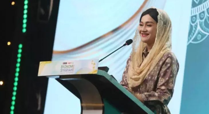 OJK Cermati Revisi Outlook Fitch terhadap Peringkat Kredit Indonesia