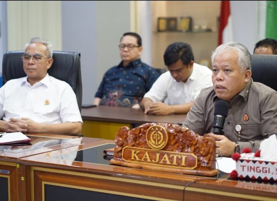 Kajati Sumut Hentikan Kasus Penganiayaan Guru di Binjai Lewat Restorative Justice