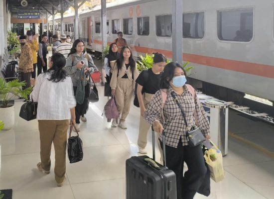 Penjualan Tiket KA Lebaran 2026 di Sumut Tembus 72.664 Kursi, KAI Prediksi Terus Meningkat