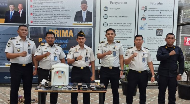 Rutan Kelas I Labuhan Deli Musnahkan Barang Sitaan Hasil Razia Warga Binaan