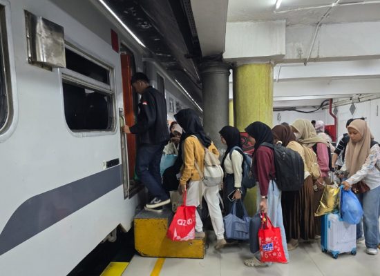 Penumpang Kereta Api di Sumut Meningkat Jelang Lebaran, Ribuan Pemudik Berangkat dari Medan