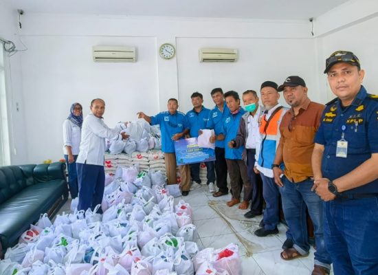 Pelindo Regional 1 Belawan Berbagi 1.250 Paket Sembako dan Santuni Anak Yatim di Bulan Ramadhan