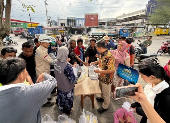 Pelindo Regional 1 Bagikan 8.500 Paket Takjil Gratis di Bulan Ramadhan