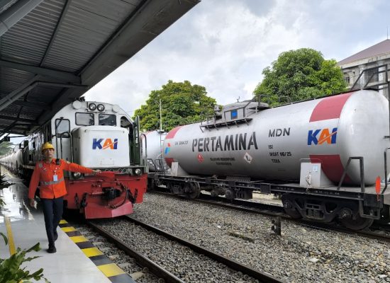 KAI Divre I Sumut Salurkan 11.118 KL BBM via Kereta Api, Dukung Kelancaran Mudik Lebaran 2026