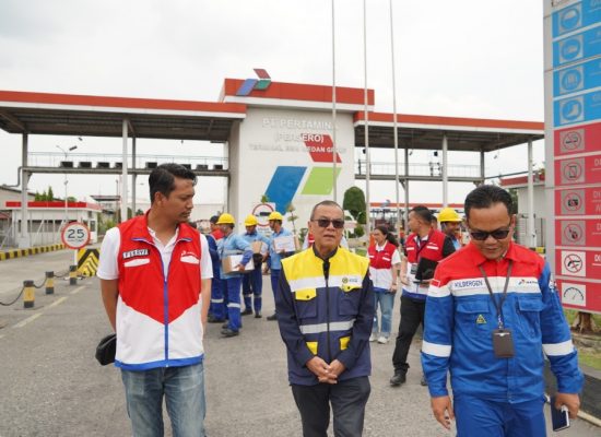 Stafsus ESDM Tinjau SPBU dan Fuel Terminal di Medan, Pastikan Kesiapan Energi Arus Balik Lebaran