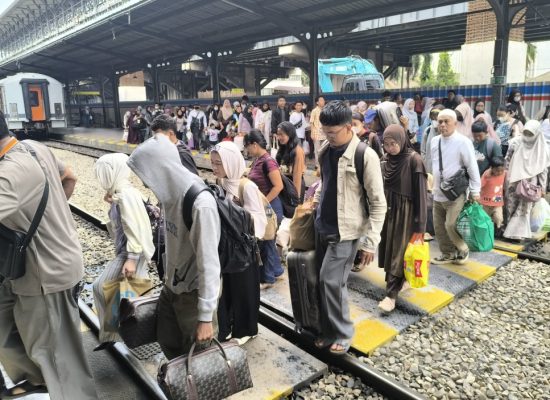 Arus Balik Lebaran 2026, Penumpang Kereta Api di Sumut Membludak, 10.484 Tiket Terjual