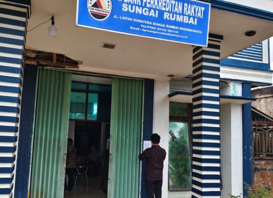 OJK Cabut Izin Usaha BPR Sungai Rumbai, Nasabah Diminta Tetap Tenang