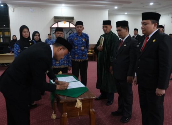 Wali Kota Mahyaruddin Salim Lantik 11 Pejabat Eselon II, Perkuat Birokrasi Pemko Tanjungbalai