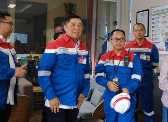 Komisaris Pertamina Patra Niaga Tinjau FT Sei Siak, Pastikan Distribusi BBM Sumbagut Tetap Andal