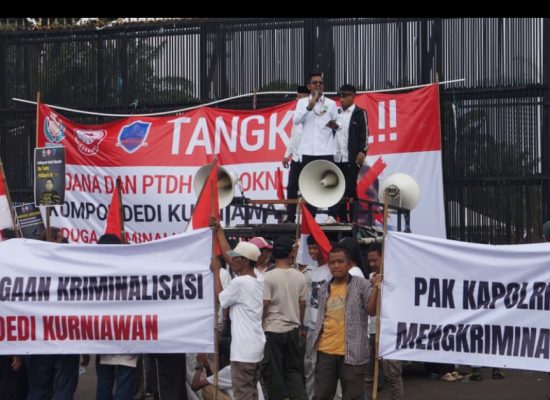 Massa Desak DPR RI dan Mabes Polri Usut Dugaan Kriminalisasi Kasus Rahmadi