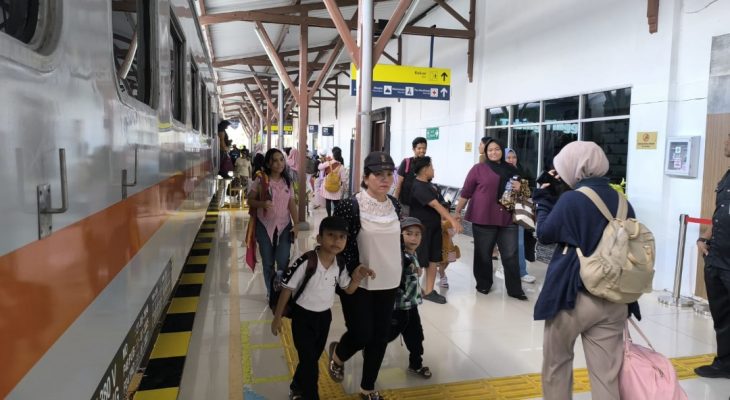 KAI Divre I Sumut Sediakan 23.352 Kursi Selama Libur Panjang Hari Buruh 2026