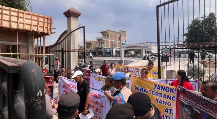 Kasus Persadaan Sembiring Mandek, Massa Desak Polrestabes Bertindak