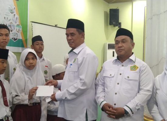 UPZ Kemenag Medan Salurkan Beasiswa untuk 328 Siswa Madrasah Kurang Mampu