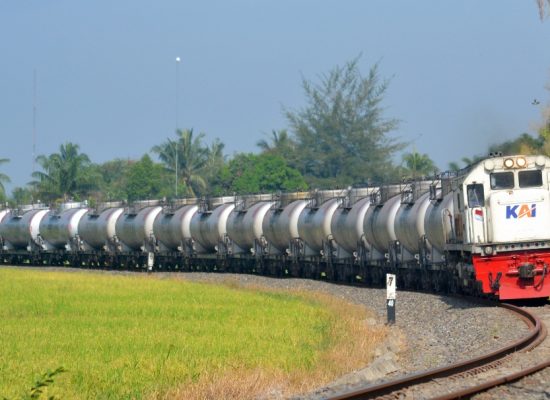 KAI Divre I Sumut Catat Pertumbuhan Distribusi BBM 7 Persen pada April 2026