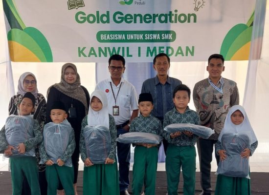 Peringati Hardiknas, Pegadaian Salurkan Bantuan Pendidikan dan Beasiswa untuk Sekolah di Medan
