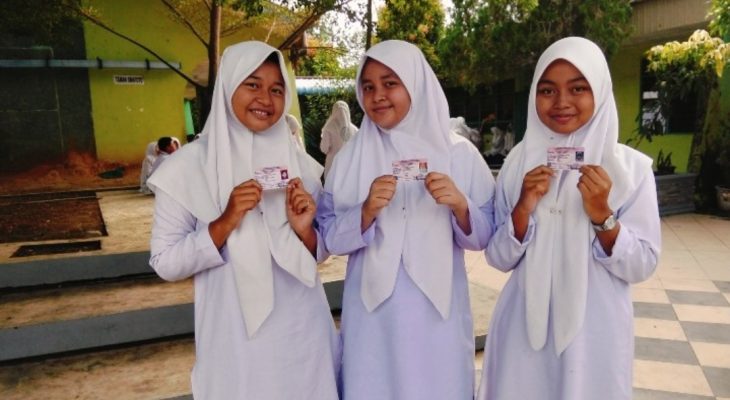 45 Siswa MTsN 1 Langkat Terima KIA, Wujud Sinergi Madrasah dan Dukcapil Tertib Administrasi