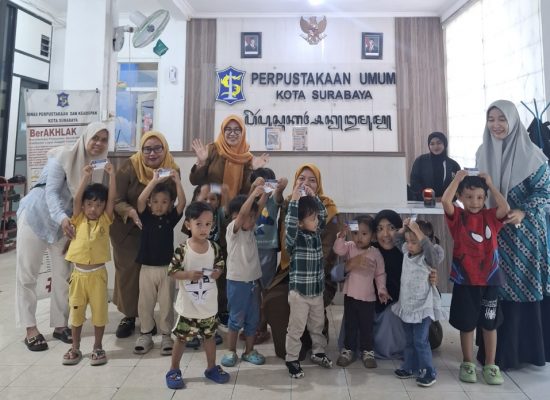 Perpustakaan Kota Surabaya Tetap Ramai di Era Digital, Jadi Ruang Favorit Warga Cari Ilmu dan Inspirasi