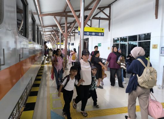 Libur Panjang Kenaikan Yesus Kristus, Lebih dari 30 Ribu Penumpang Gunakan Kereta Api di Sumut