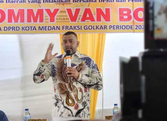Trotoar Jalan WR Mongonsidi Dipersoalkan, Rommy Van Boy Minta Dibongkar