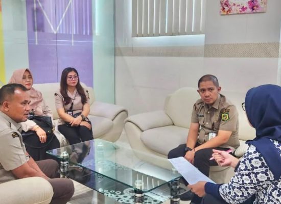 Bapenda Medan Gencarkan Himbauan Pembayaran PBB, UPT Wilayah V Datangi Wajib Pajak di Citra Garden