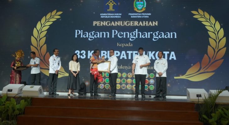 Pemko Tanjungbalai Terima Penghargaan Menteri Hukum RI atas Dukungan Program Bantuan Hukum Masyarakat