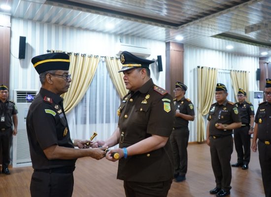 Kajati Sumut Lantik Muhammad Junaidi sebagai Kajari Padang Lawas Utara