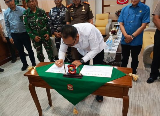 Pemko Tanjungbalai dan Forkopimda Teken Komitmen SPMB Ramah 2026/2027, Pastikan Penerimaan Siswa Transparan dan Berkeadilan