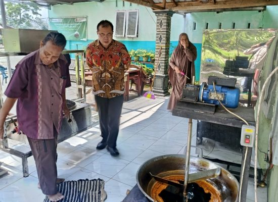 Stafsus Mendagri Tinjau Pengembangan Aren di Pesantren Al Hidayah Deli Serdang, Dukung Ketahanan Pangan dan Energi Nasional