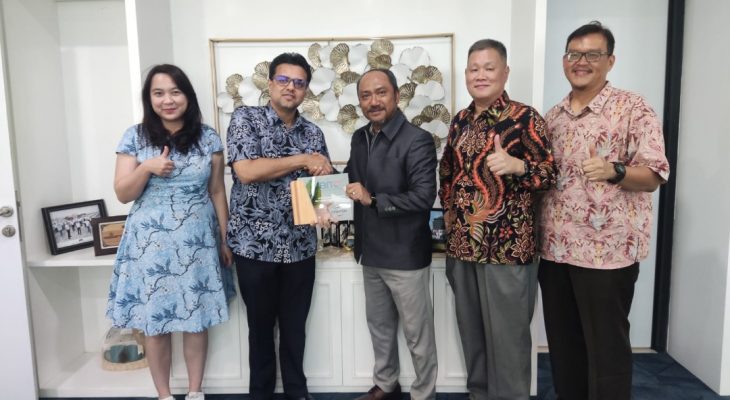 BNCT Berikan Best Customer Award kepada CMA, Perkuat Kemitraan Strategis untuk Dukung Pertumbuhan Arus Peti Kemas
