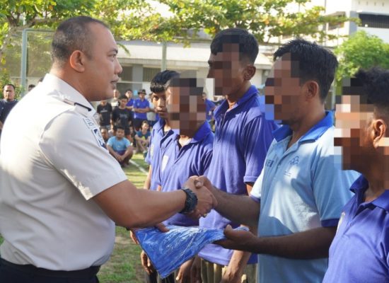 Lapas Narkotika Langkat Bagikan Paket Alat Mandi dan Pakaian Kerja, Wujud Nyata Pelayanan Prima bagi Warga Binaan